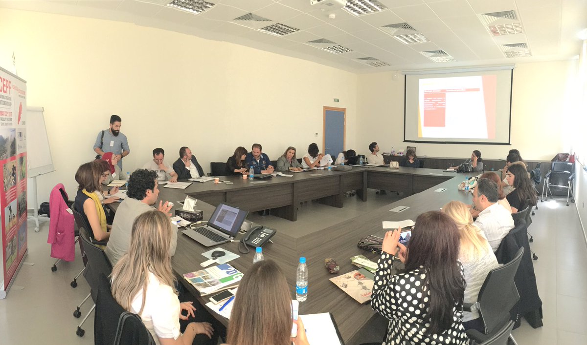 fs_usj's tweet image. New strategic directions and investments priorities for the next phase of @CommunityCEPF funding #USJ @CEPFmed