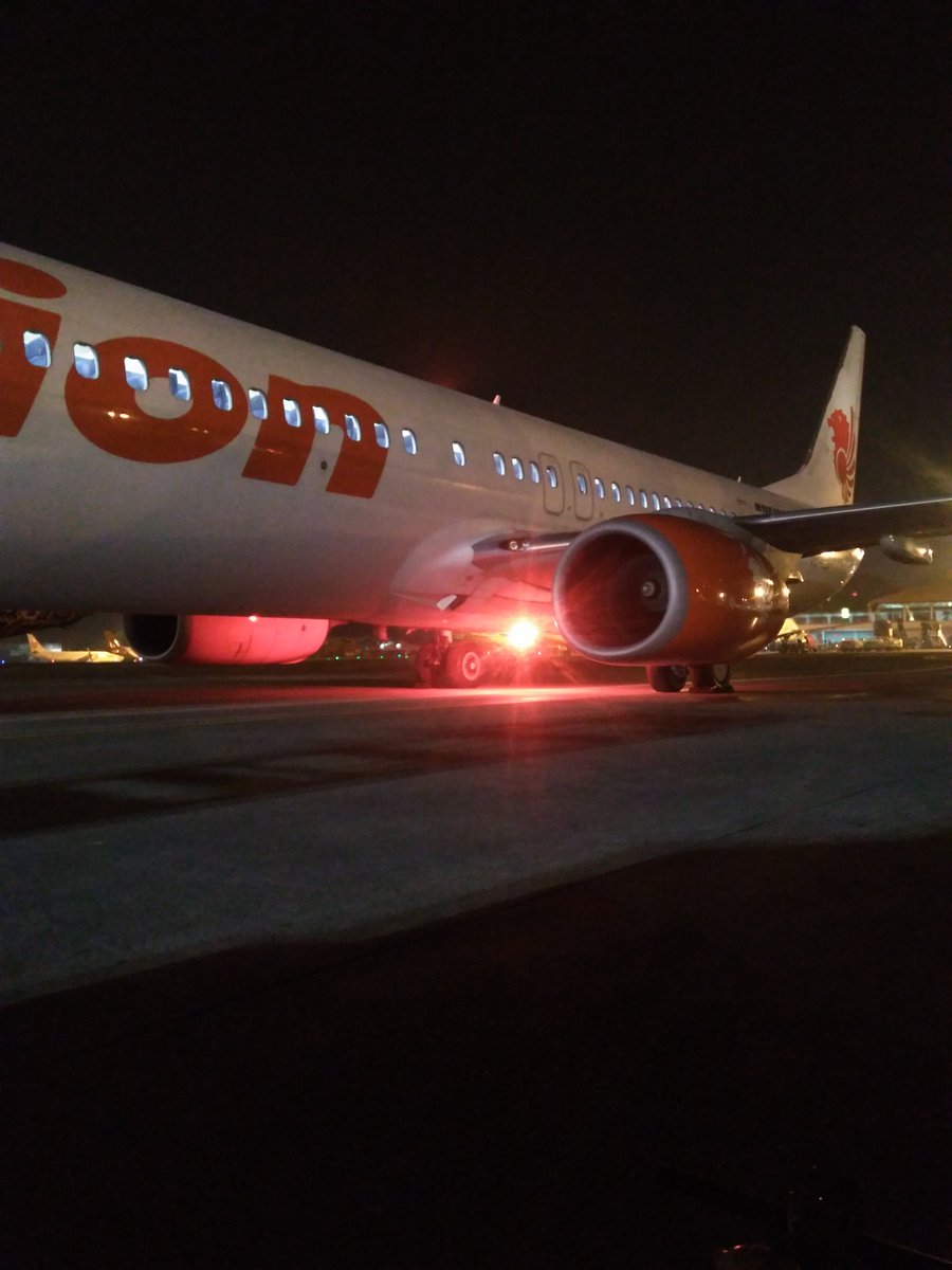 area clear for start engine number one 👷