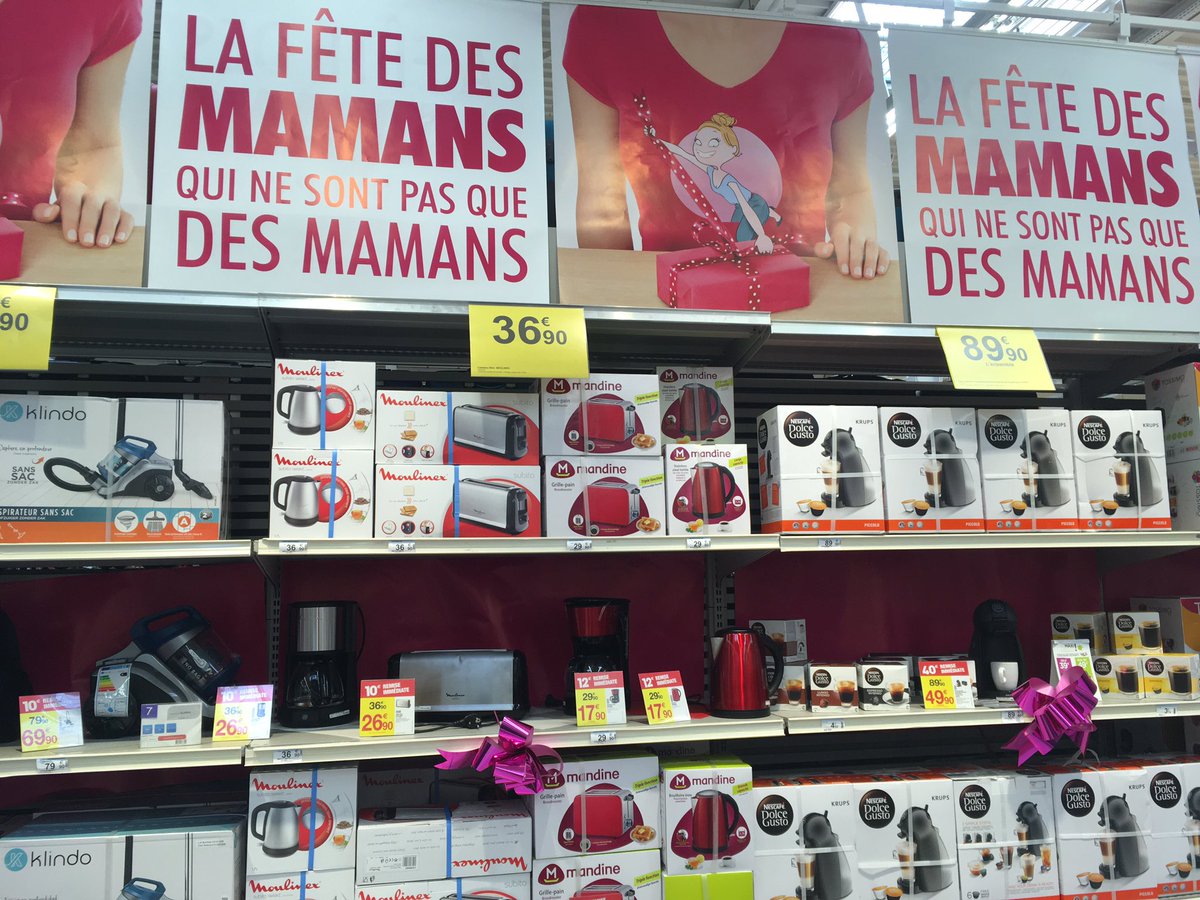 ge_baehr's tweet photo. Si @CarrefourFrance pouvait éviter de confondre fête des mères et fêtes des bonniches ce serait cool https://t.co/ZrTiJfHgXP