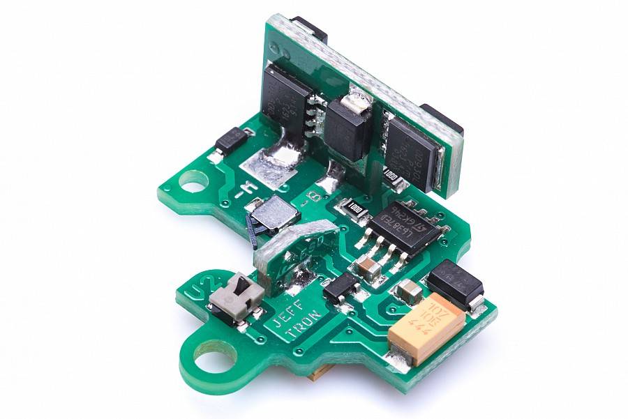 InfoLegendsNL's tweet photo. New in stock: #JeffTron Processor Unit - V2 Drop in
https://t.co/cByNBfTq8s https://t.co/QphGAqvXd3