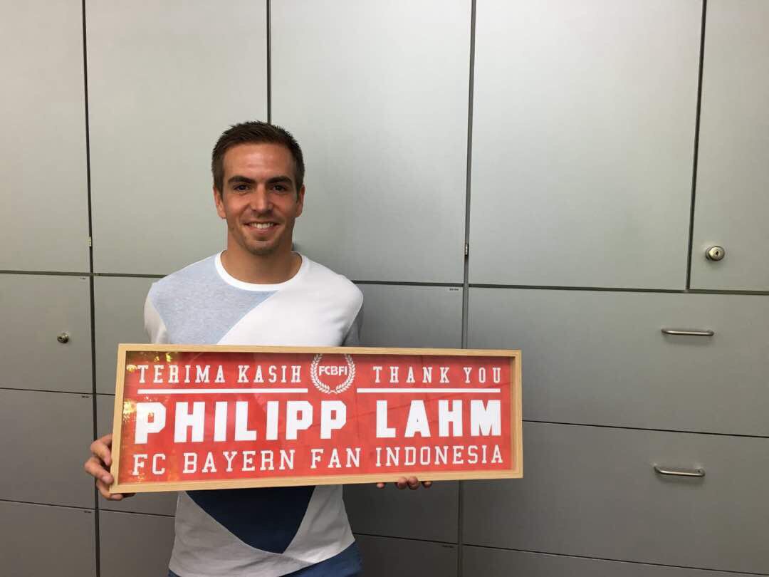 Ooohhh thank you and farewell, Captain #DankePhilipp #MiaSanMia <a href="/FCBayern/">FC Bayern München</a>