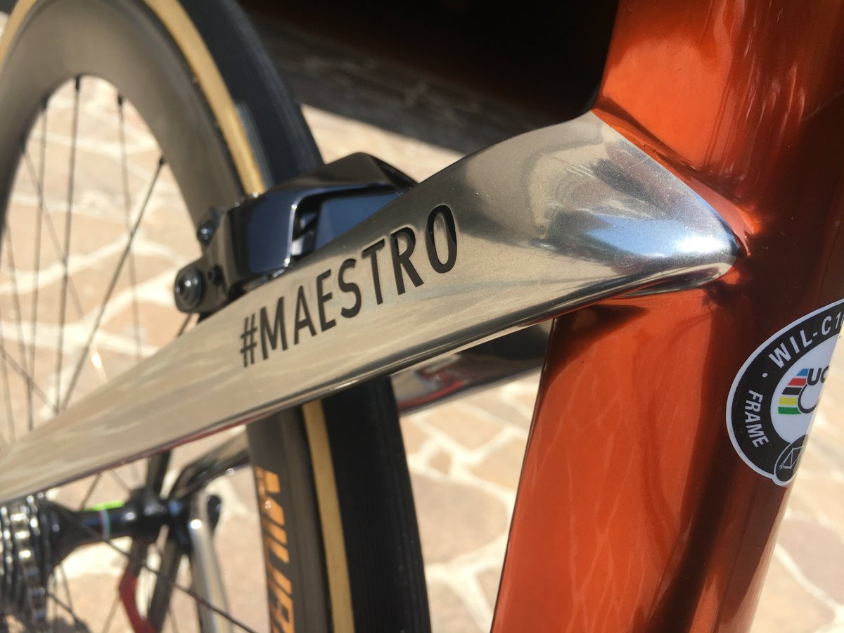 gcntweet's tweet photo. who does this belong to? Let us know your guess 👇 https://t.co/IS0aobouwX