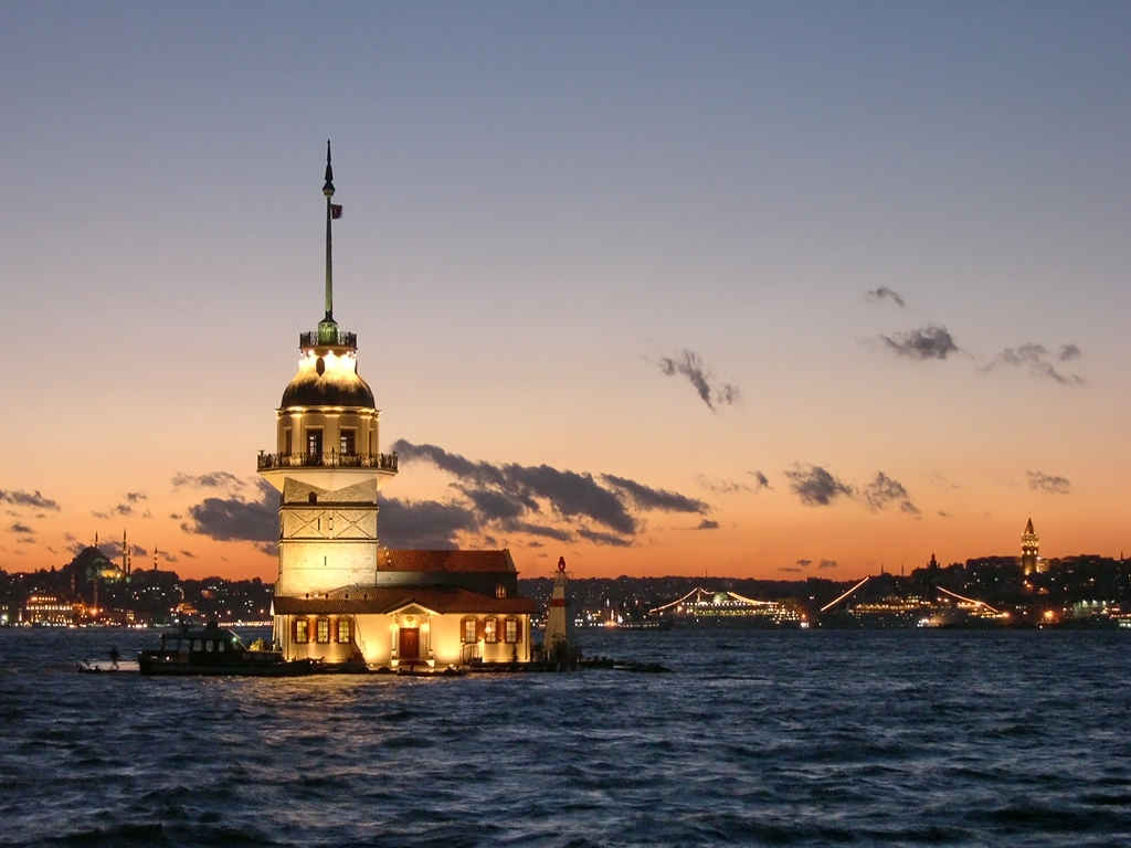The legend of Maiden's Tower in Bosphorus. For more information, visit the link of Synapsist'17 emsa.ku.edu.tr  #Cancer #Enjoyment