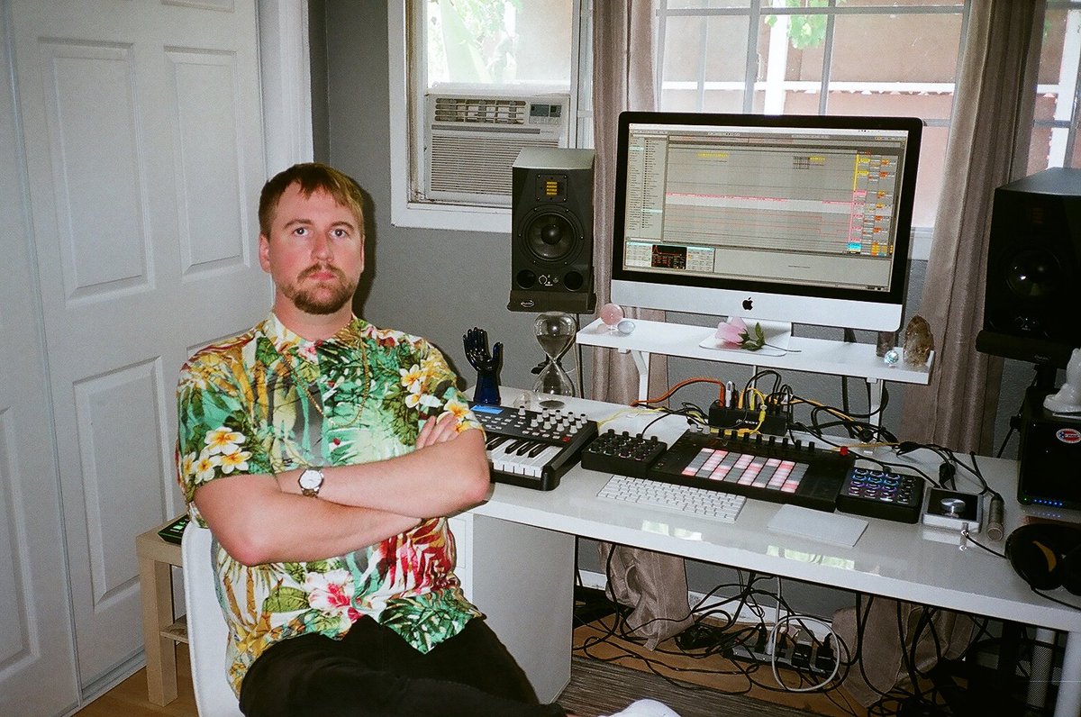 .<a href="/Machine_Drum/">zach.scheels777</a> reveals seven tips for improved studio efficiency: xlr8r.com/features/2017/…