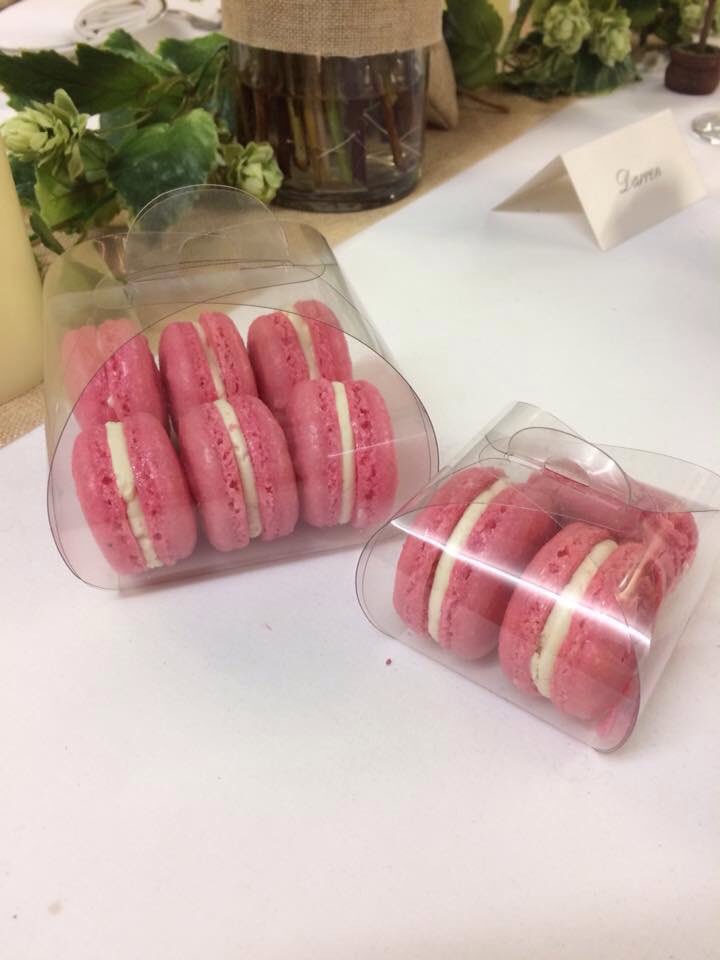 swiftbox's tweet image. The question is are they #Macaronboxes or #Macaroonboxes