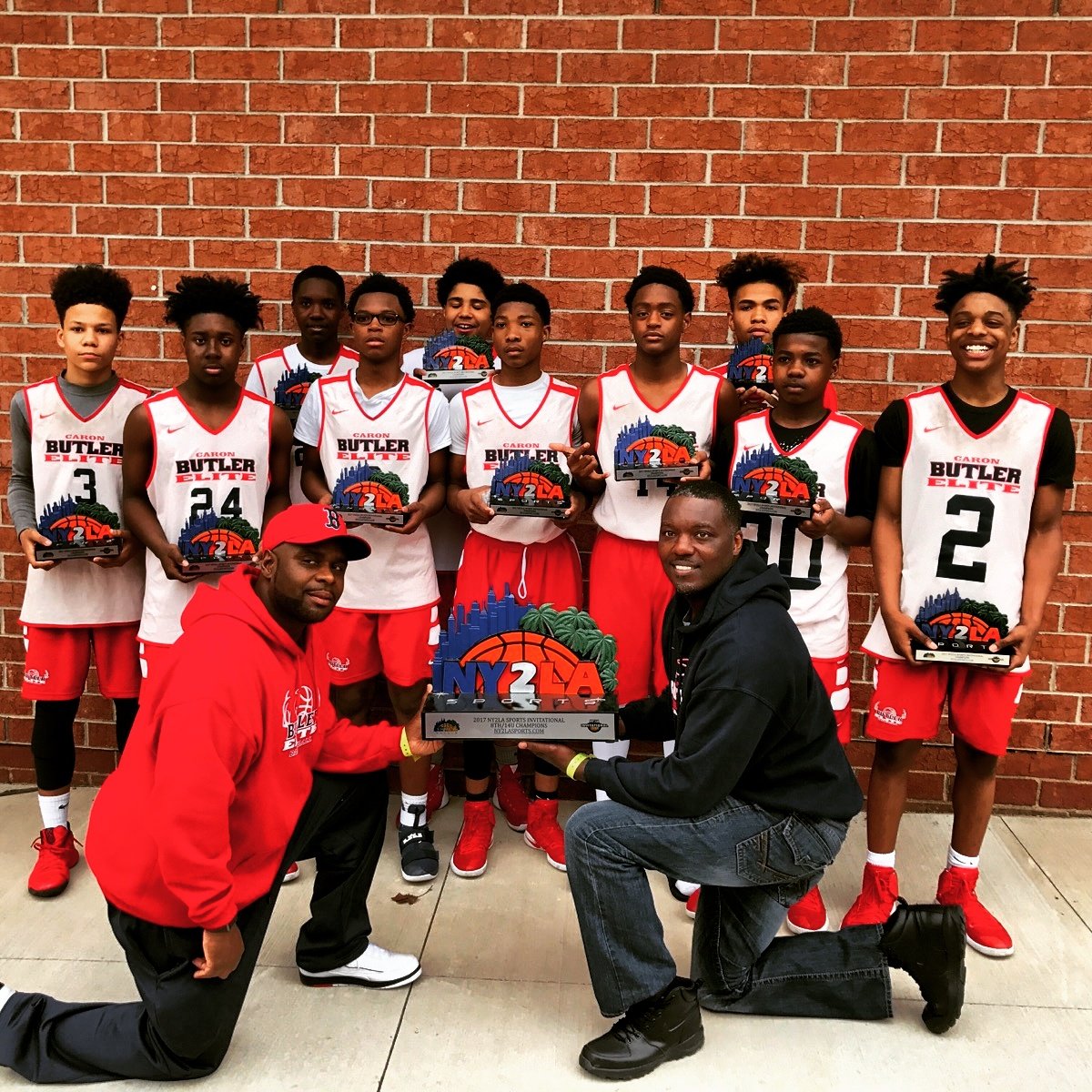 CoachGlenn87's tweet photo. 8th Grade Caron Butler Elite with the huge Championship win over Ray Allen Select yesterday. #ItsJustDifferent @realtuffjuice #ButlerElite https://t.co/FR3KdMfZJi