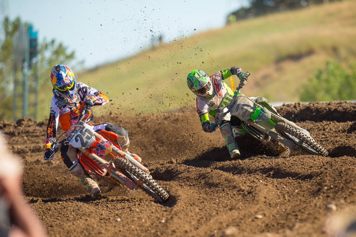 "Its hard to beat a person who never gives up." - Babe Ruth #MondayMotivation #SupercrossLIVE