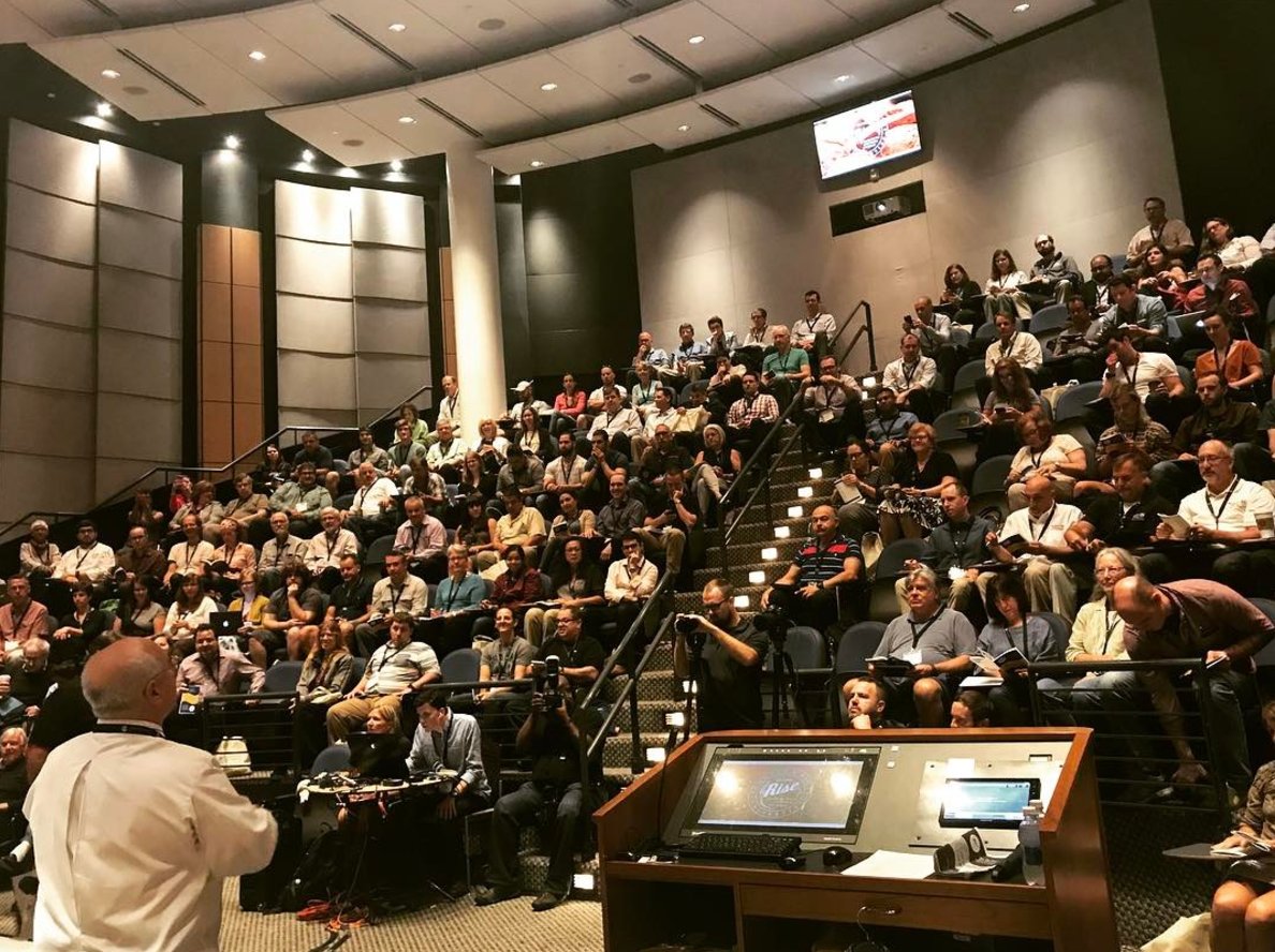 harlanturk's tweet photo. Hello #Breadheads! #PeterReinhart welcomes @jwucharlotte crowd #TheFutureOfBread #InternationalSymposiumOnBread podcasted @Heritage_Radio https://t.co/MBh5hnjPZU