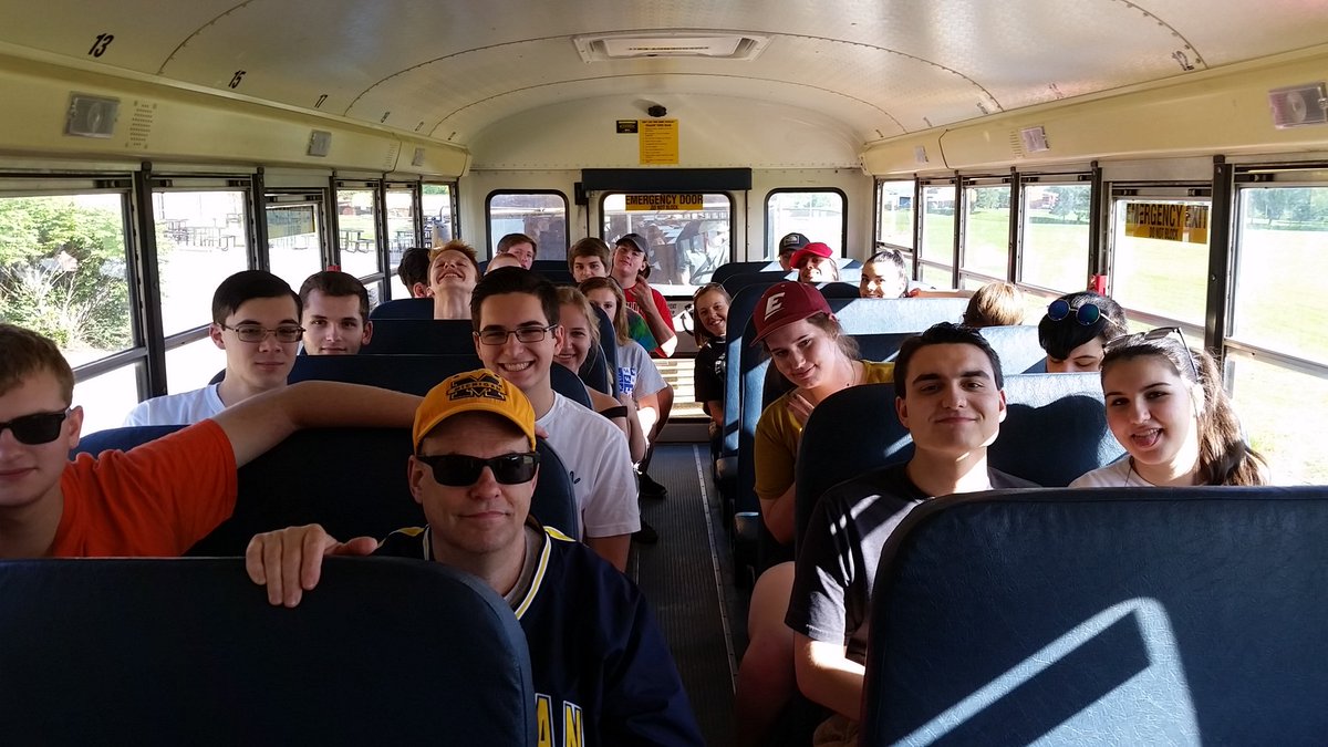 ApPsyDorgan's tweet image. WooWoo!  Seniors ready to activate their ANS!  #KI2017