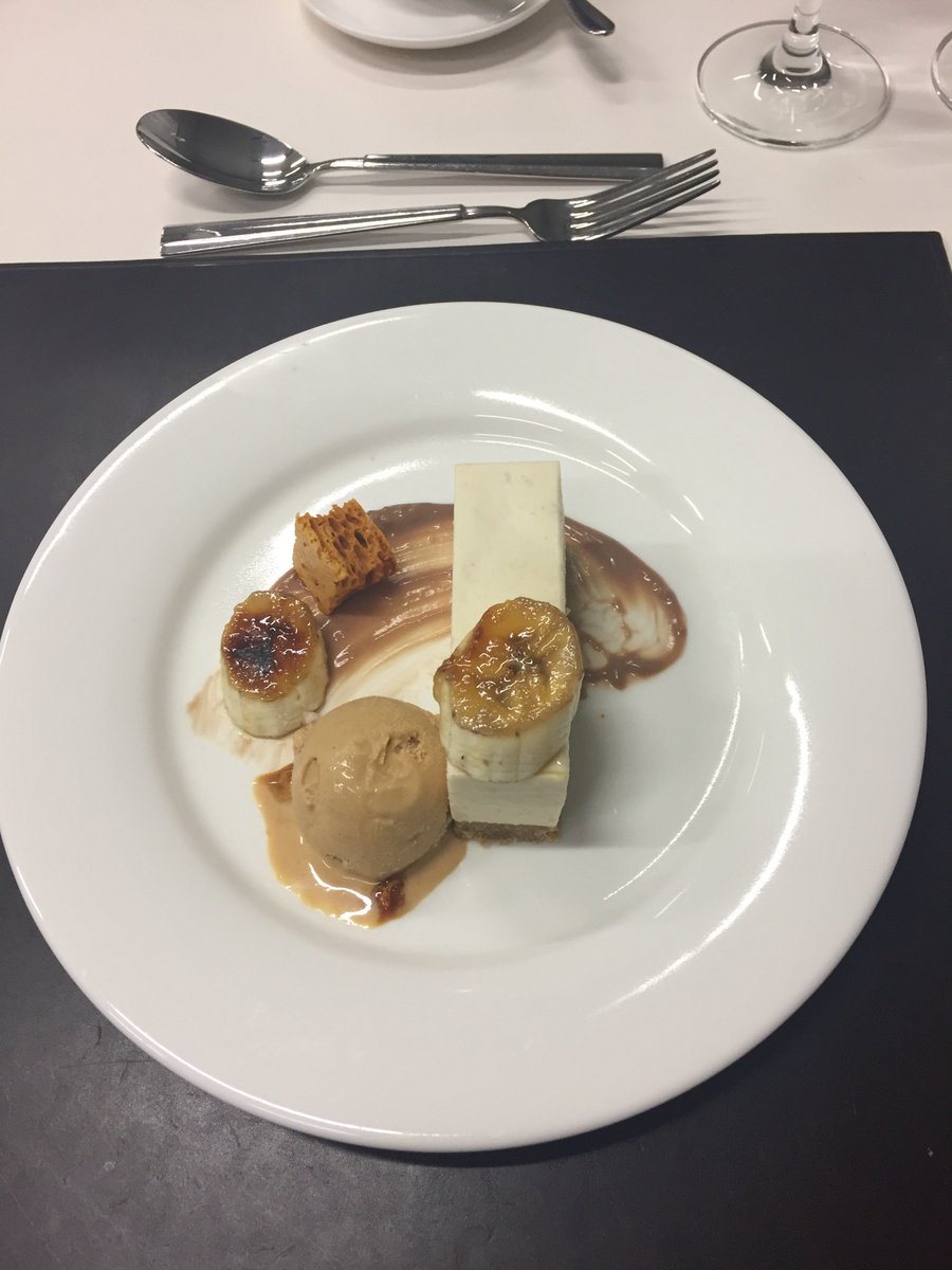 Delicious food for the Rail Exec Round Table discussion <a href="/AGinsight/">Addleshaw Goddard</a> #Thanks #partnership