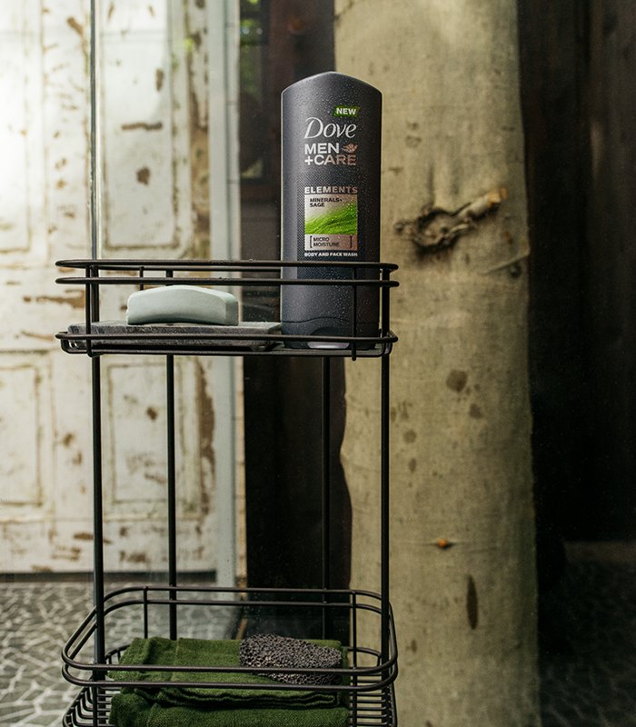 DoveMenCare's tweet photo. Get fresh amidst the trees inside our #ElementsTreehouse, featuring a sandalwood shower built around a tree. #DiscoverElements https://t.co/30ucMQso4C