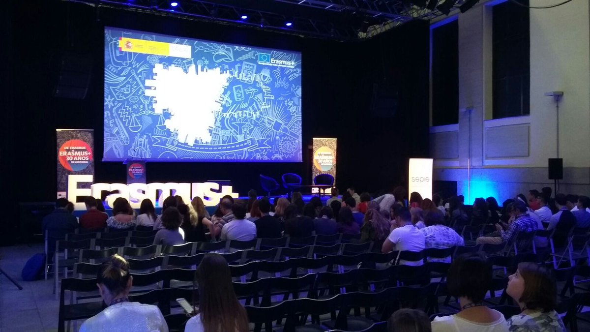 AwwauProject's tweet photo. El @IESFatetar participa en las jornadas del 30 aniversario de #Erasmus organizada por el @sepiegob https://t.co/JIj9Ymvypr