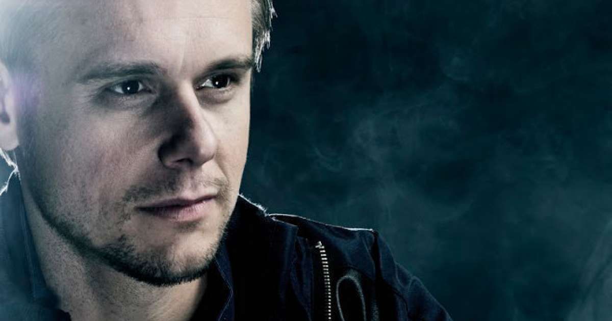 .<a href="/arminvanbuuren/">Armin van Buuren</a> responds to the <a href="/undergroundres/">I AM UR</a> controversy: "Originally, UR is derived from Universal Religion" 

mixm.ag/nAiRb8