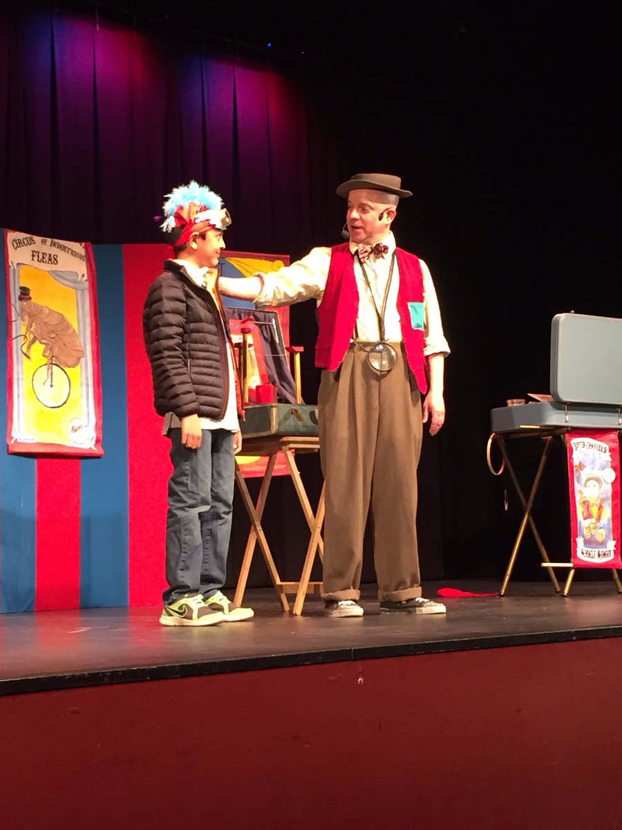 EldritchTheatre's tweet photo. "Have you ever given mouth-to-mouth recessistation to a flea?" 🐜
30 minutes until our final show at @HarbourKIDS #circus weekend! https://t.co/AAxOgODrcK