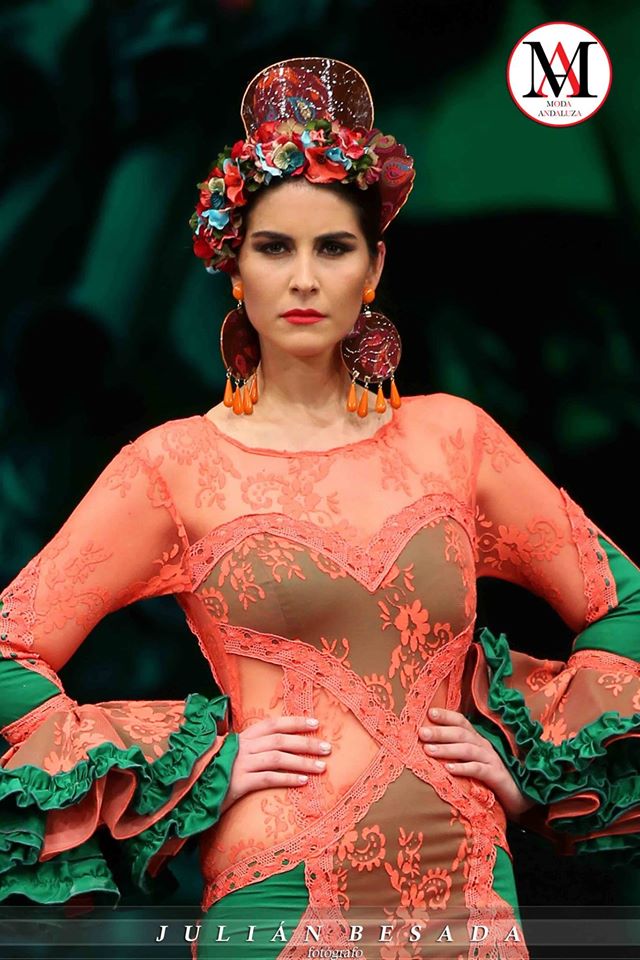 Moda_Andaluza's tweet photo. Diseño de complementos # Artepeinas en #Simof https://t.co/Rygnk3UCGI #modaandaluza #modaenandalucia #andaluciaestademoda #simof2017 https://t.co/x2fapln7SI
