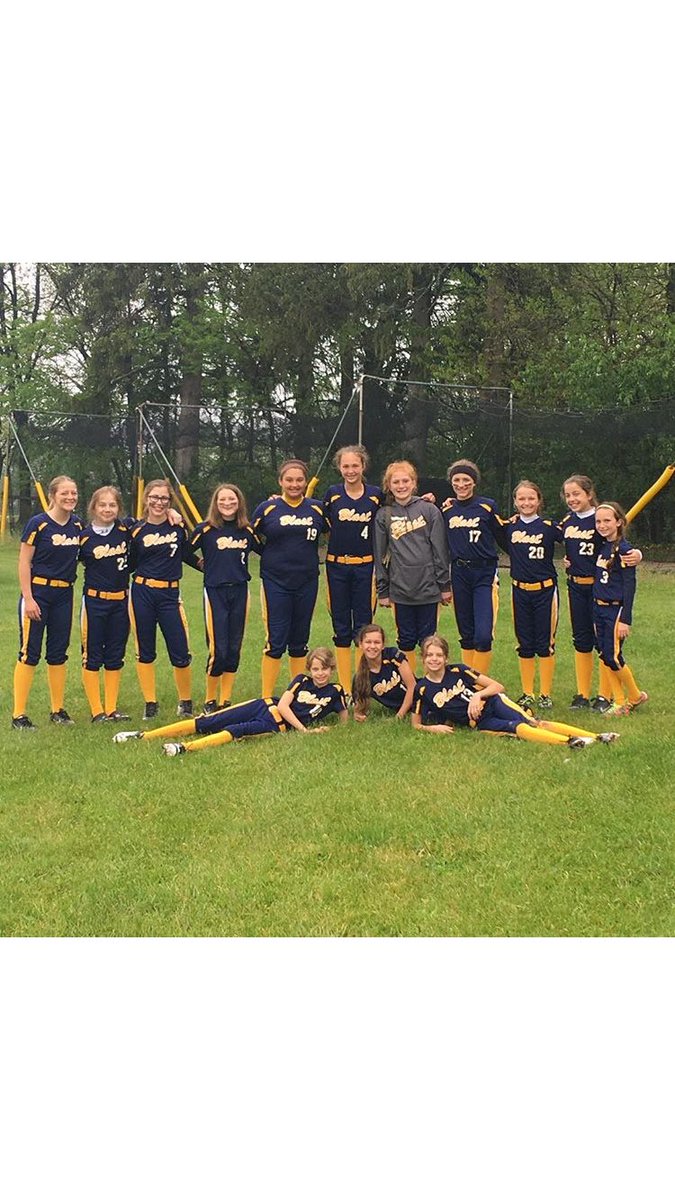 madelyn_h_AMS's tweet photo. I had a softball tourney this weekend!! #BAMSCE https://t.co/35XNc1scCT