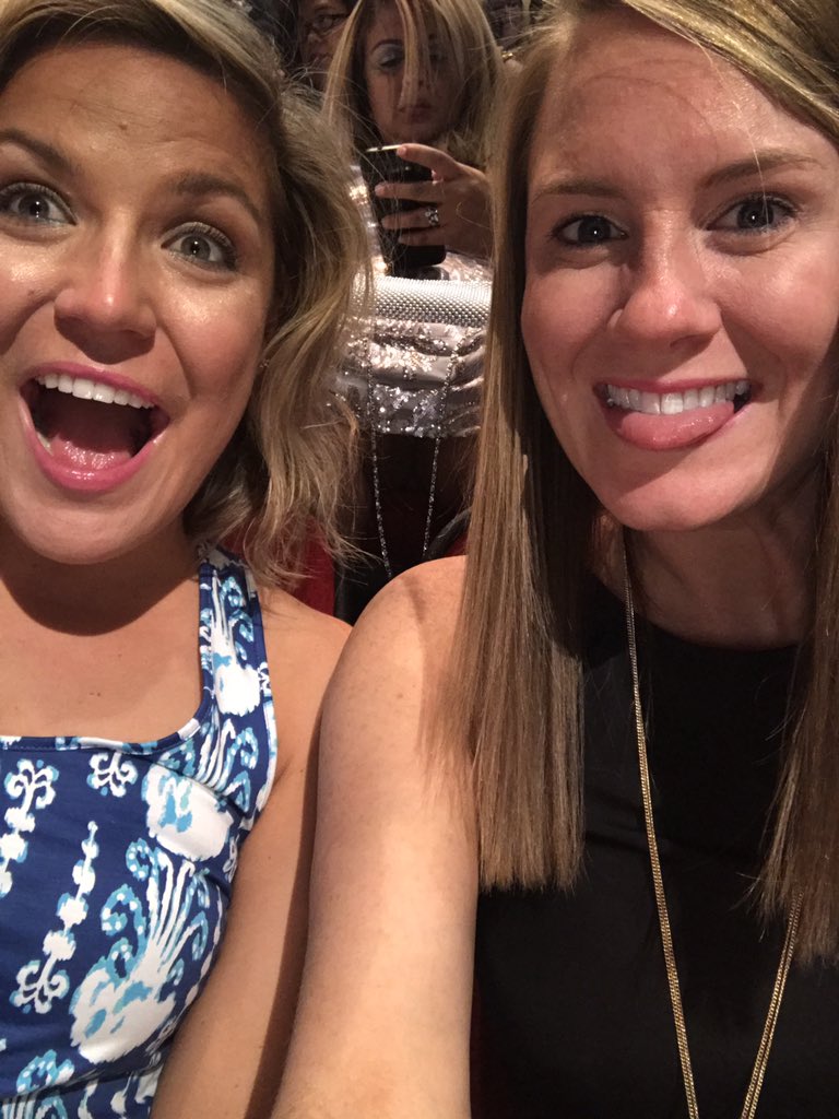 itskabn's tweet photo. hey, celine - put us on the screen! #celinedionvegas https://t.co/nGgrstz4cB