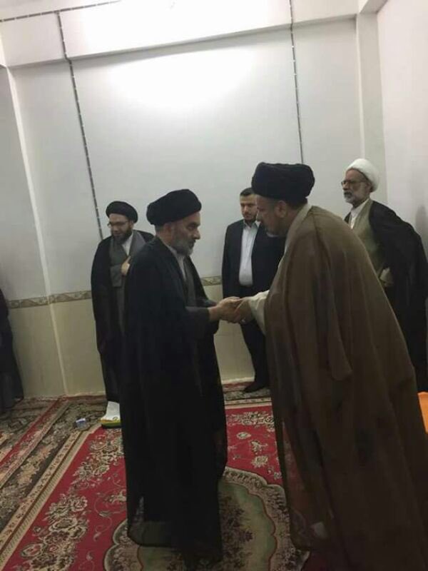alsistanei's tweet photo. ٱبنا الإمام السيستاني وحفيداهُ في المدرسة الشبرية مجلس عزاء على روح الشهيدين المعتمد الشيخ أمير الخزرجي والشهيد السعيد الشيخ حسين الحمزاوي https://t.co/wOCBk2F8lV