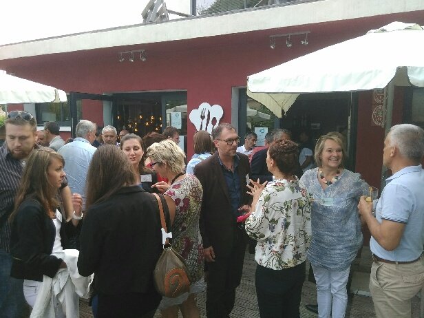 UPV83's tweet photo. [Live] #Happyhours Business au Restaurant L'Avenue à Tourves by @UPV83 #Brignoles ! Tous nos événements sur https://t.co/QDA1WEuofc #HHB https://t.co/Tz8VanXk7W