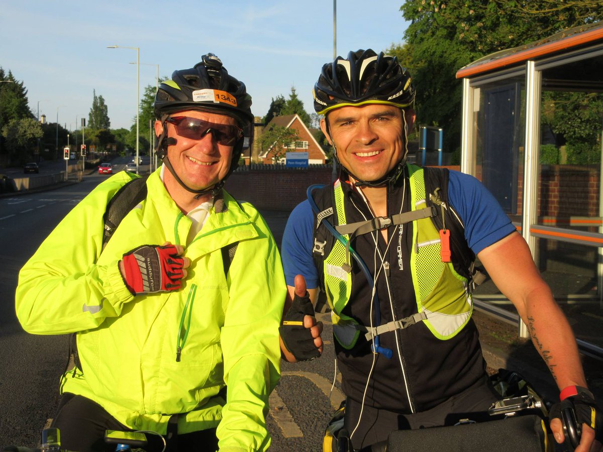 longcycleround's tweet photo. Awesome guy! tracked me from my gps, found me and cycled 33 miles with me, fed me &amp; drove &amp; me &amp; my sore bum to surprise wife. https://t.co/OsvphVaw9G