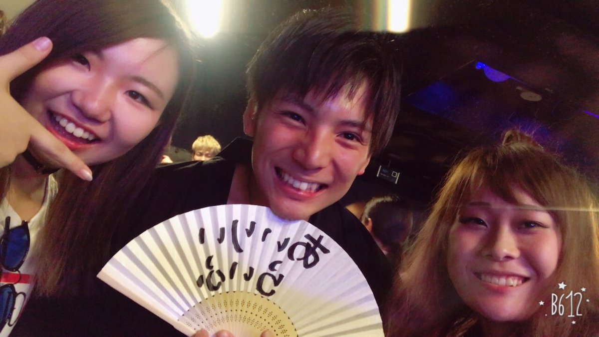 moeka_213's tweet photo. 新宿 MUSIA
ALIVE2回目のライブでした 👏👏

主催の真平さんHyonnさんダチトクさん 照明音響の方  
共演者の方々 ありがとうございました 🙏！！

ダチトクさんMC卒業されるのは寂しいですが応援してます！！ https://t.co/JTYgPPFGi7