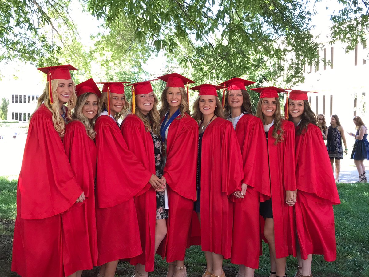 sophierohleder's tweet photo. you've been the best friends a girl could have for the past 12 years..I can't wait to see what the future holds for us all💕 i love you guys https://t.co/9kBUTkY1yU