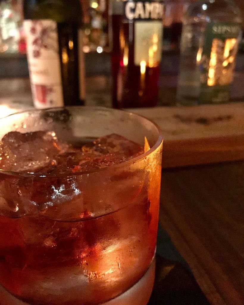 KWSKAN's tweet photo. #Negroni #MagicThree #ClassicCocktail #Bar #BarFly #Rosso @ElaineLai10 #BartenderoftheYear #Perfection @TheWorlds… https://t.co/J0ti0yjZm3 https://t.co/WY3UmC8eyZ