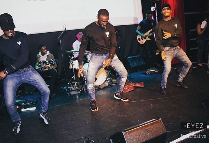 ZAZANATION's tweet photo. RarityMUK Live band๐จ๐ฉ๐ฌ๐ง
The live band have done well this year and yet more to come
Featured with @Artist_BM #ShakeThatBody
@RarityMuk https://t.co/rMDT3ghVJa