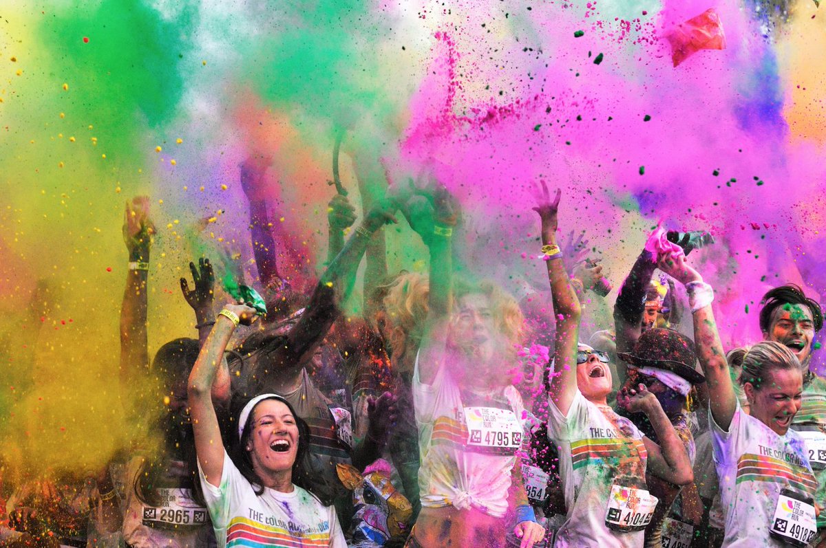 IcelandTravelTO's tweet image. Run in Color Through Iceland! icelandnaturally.com/article/run-co…
#IcelandTravel #colorrun2017 #BucketListTravel #Top10 #Reykjavik #Akureyri #running
