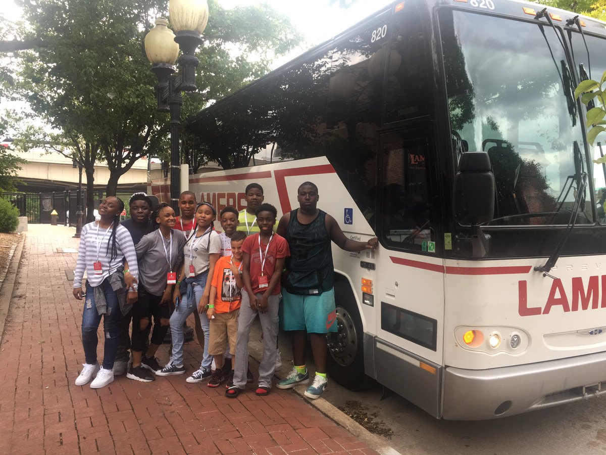 BeidlerBulls's tweet photo. Beidler's 8th grade class trip to St. Louis. https://t.co/V10TLaggBf