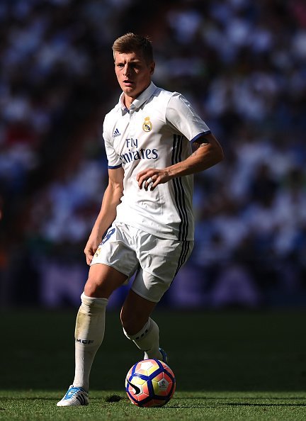 Ahmed_Aboqura's tweet photo. أكثر من مرر من ريال مدريد في الليغا 2016-17 [بالمباراة ] :

1. الـ📏: 74.5
2. إيسكو: 66.6
3. مودريتش: 65
4. خاميس: 63.6
5. راموس: 61.9

#RM33 https://t.co/GavQf1xHFg