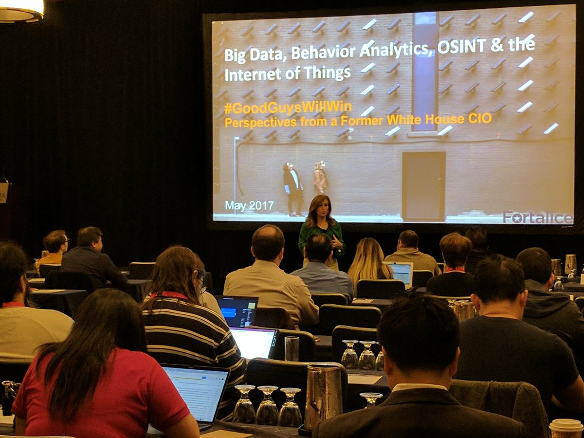 __SOTR__'s tweet photo. Today: @TrackerPayton of @FortaliceLLC and @HuntedCBS delivering #keyntoe for @RedHatSecurity Symposium (photo cred. @rhmjs) https://t.co/ygcfmhCtzL