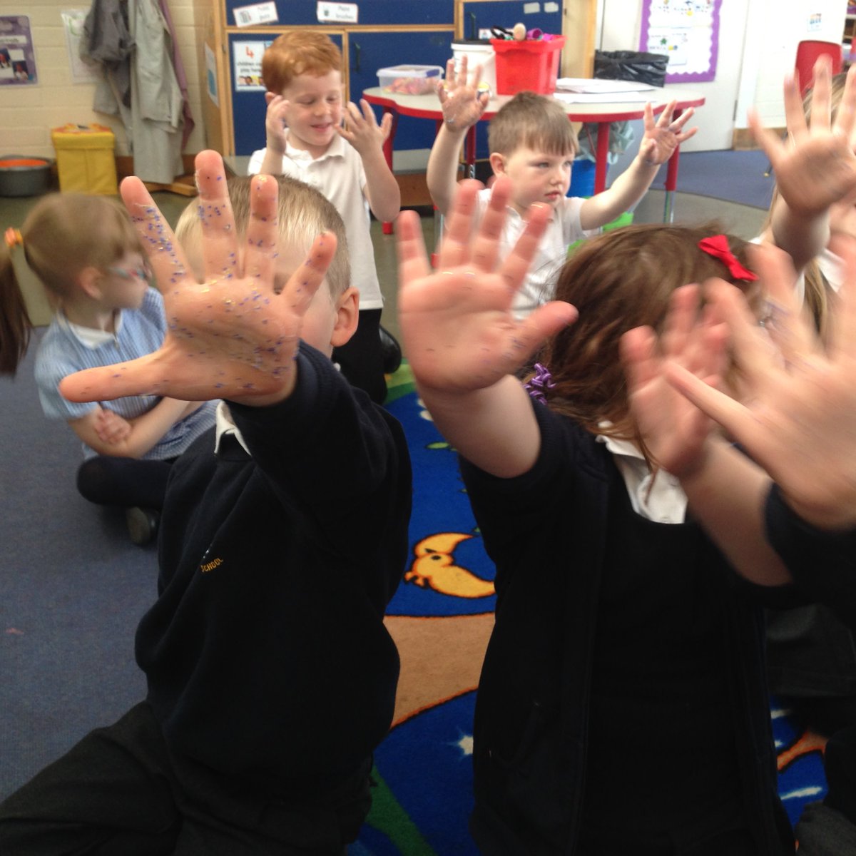 FerrydenPS's tweet photo. P1 had a great day learning all about germs and how to wash their hands correctly.  Lots of magic germ lotion! #P1Ferryden https://t.co/N3D3ZEWjvZ
