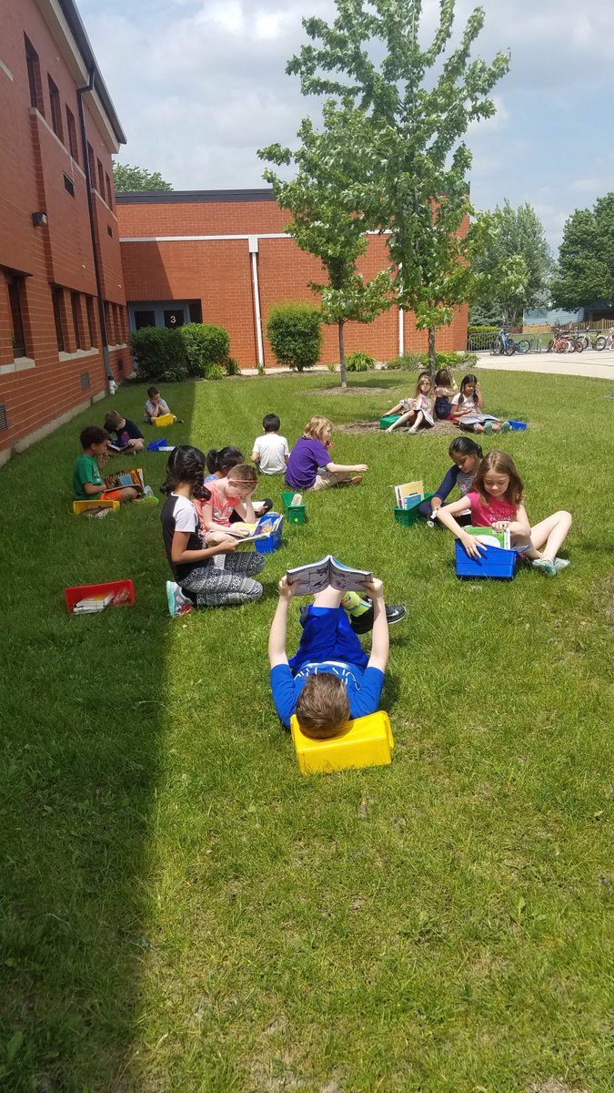 Ms_Mansfield2's tweet photo. O is for.... Outside Day!! https://t.co/9vXbVV4IHb