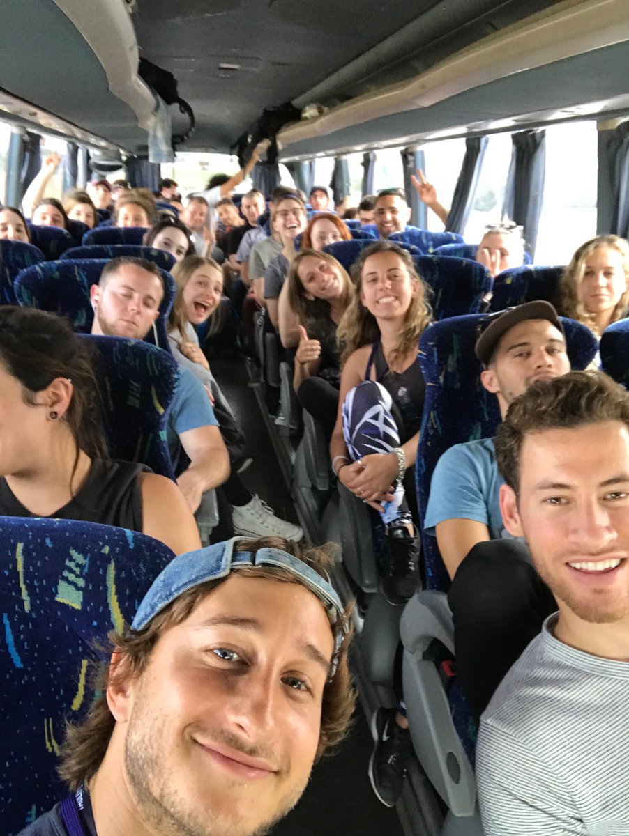 IsraelOutdoors's tweet photo. Our LA Community Trip taking a bus selfie! #bus337 https://t.co/KVS15hPCRV
