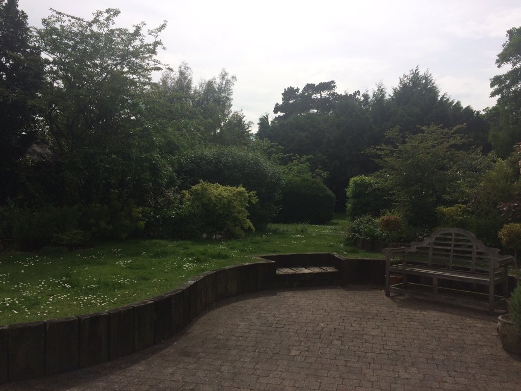 We have 1 room available tonight and tomorrow r beautiful Junior Suite with a private garden &amp; conservatory from £79pn #TheOrangeTree