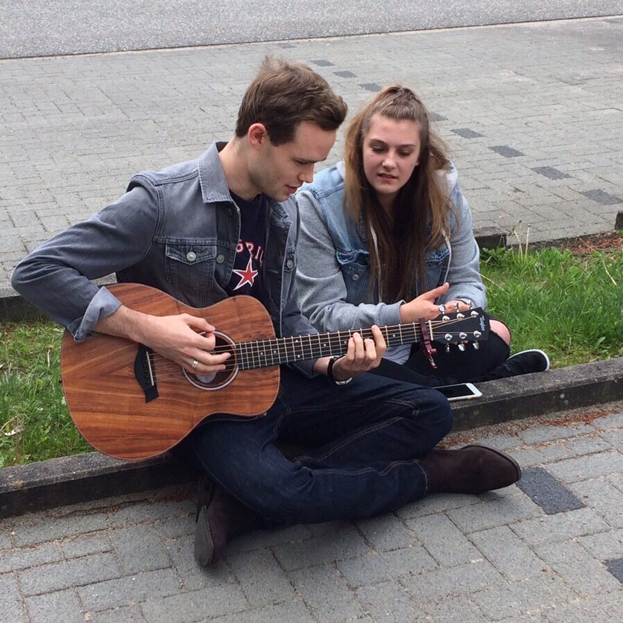 stickwithmendes's tweet photo. Thank you so much for singing with me James! You were amazing like always https://t.co/ntMJvdHU3S