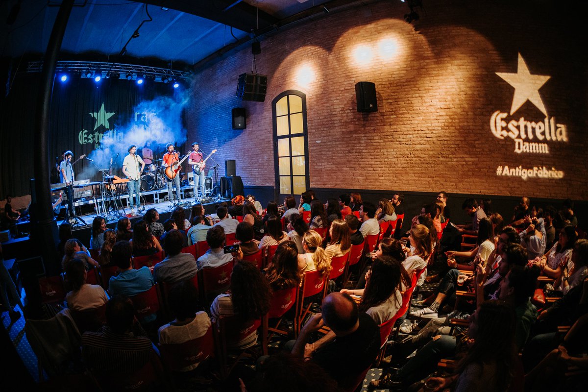 Encara no ens hem recuperat del #105Confidencial amb <a href="/amicsdelesarts/">Els Amics de les Arts</a> de la setmana passada! 🙌🎶🍻 T'ho vas perdre? ▶️ bit.ly/2r9xIt6