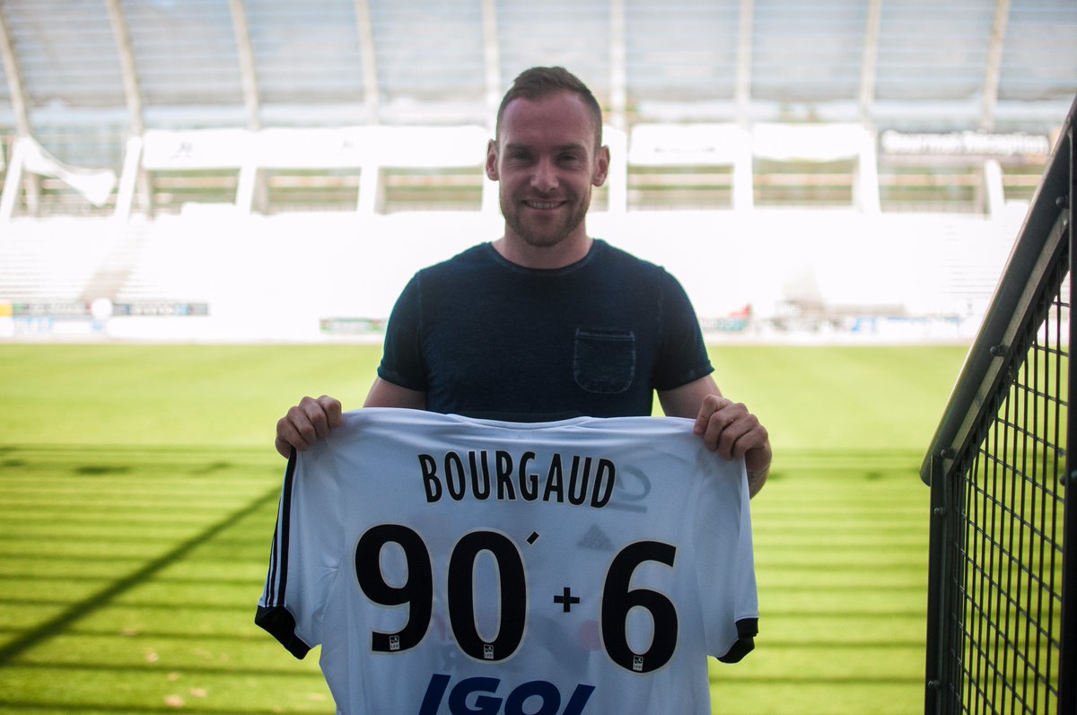 AmiensSC's tweet photo. #Amiens #Bourgaud #Ligue1 https://t.co/joumyueUmG