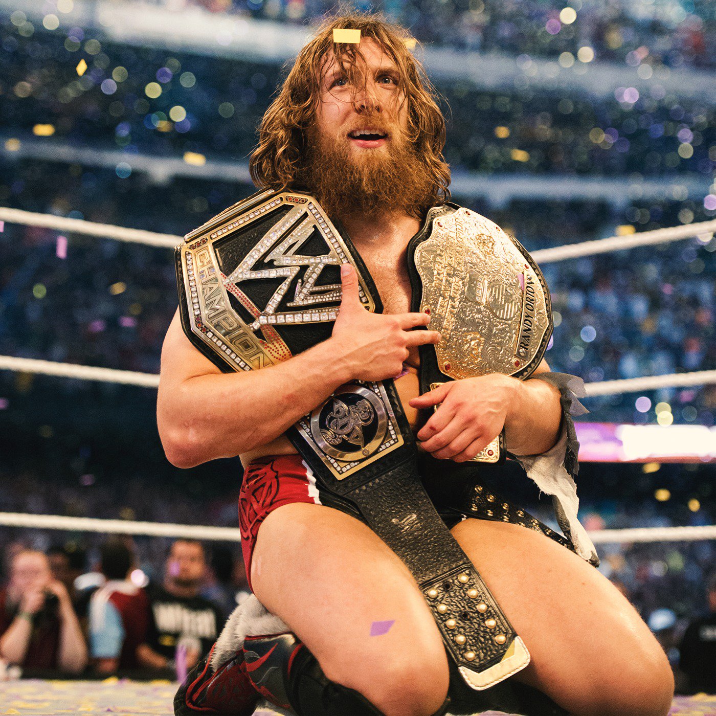 Hoy cumple 36 años el legendario y querido luchador Daniel Bryan 
Happy Birthday    