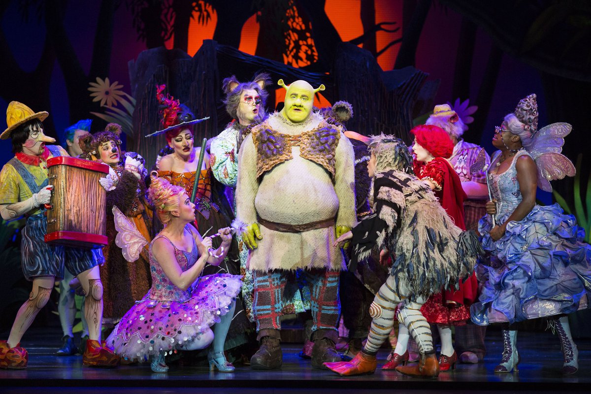 ShrekUKTour's tweet photo. Well that escalated quickly… 🦄🐑🐷🐶🐺🐮🐗🐇 #FairytaleProblems https://t.co/cy8RHca2BQ