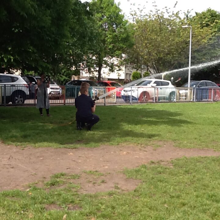StAlbansSchool1's tweet photo. Year Two had a great time with @SWFireandRescue today! Thank you so much for visiting us! #StAcommunity #StAsafety https://t.co/lISp4veBBr