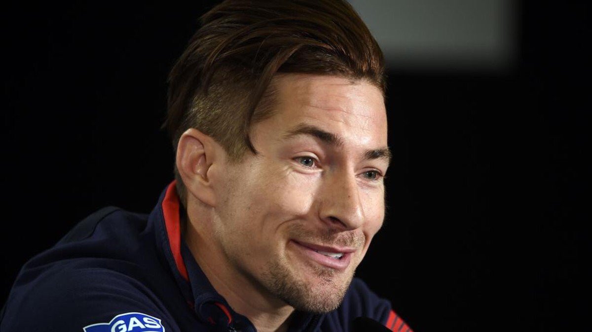 musicoloko7's tweet photo. Ha fallecido Don @NickyHayden 

DEP😔 https://t.co/UBWzIE2OM6