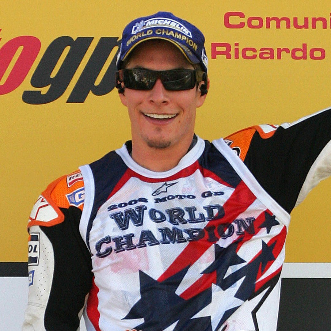 bikesontnt's tweet photo. The condolences of everyone at BT Sport are with the family and friends of Nicky Hayden.

#RIPKentuckyKid

1981-2017 https://t.co/VkHlhfwCAp