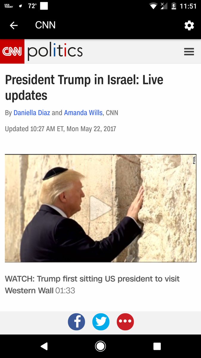 Samthewatcher's tweet photo. What do you think he's praying for? World peace, Divine guidance to be a good President, or more money #indivisibleNC #TheResistance #resist https://t.co/x16EfFRmME