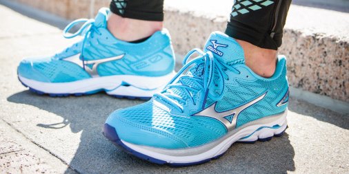 Running is hard, riding is smooth. The smoother, softer Mizuno #WaveRider 20 is here. pbxx.it/nUr5fP