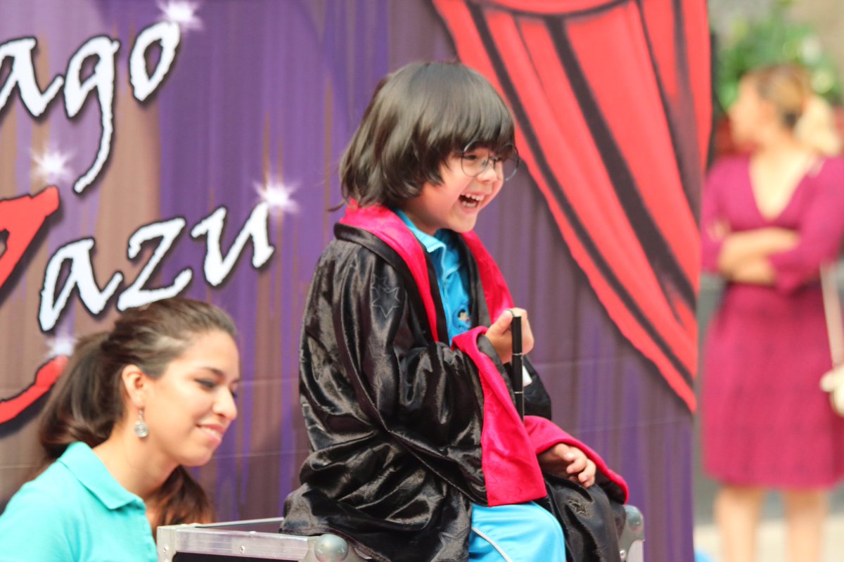 Valencia_Guzman's tweet photo. Los pequeños disfrutaron de un espectáculo de magia antes de iniciar el evento con @ManceraMiguelMX #MAEPI #PrimeraInfancia https://t.co/6waE92TXDw