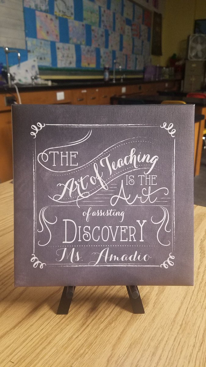 AmadioScience's tweet photo. Monday feels #MondayMotivaton #scienceteacher #MondayMood #lovemyjob #trjhs https://t.co/inNOb7Y5ns