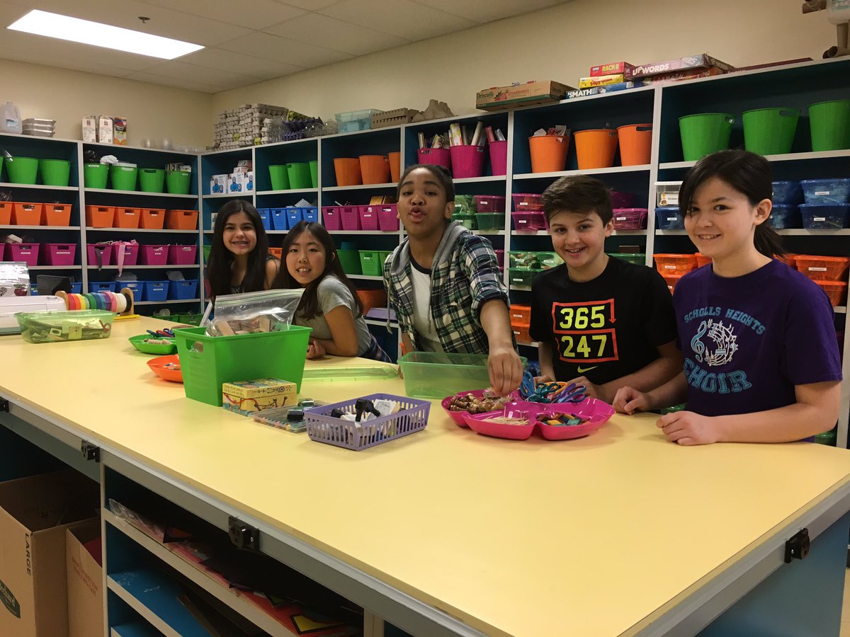 5 graders at scholls height set up for maker Monday  #5graders