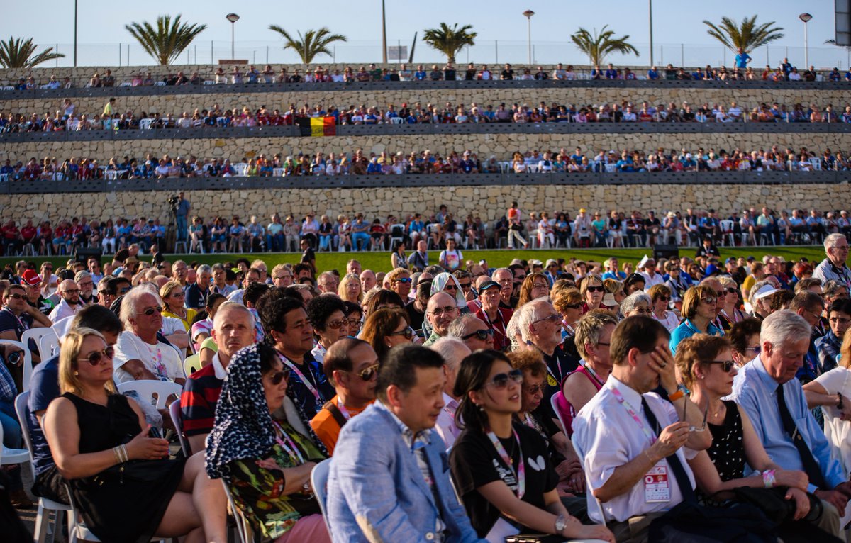 rfetm_tenismesa's tweet photo. 🎉¡Estamos de aniversario!🎉
Repasamos en 📸 la ceremonia de apertura de Mundial Veteranos Alicante-Elche #WVC2016 ▶️ https://t.co/Swf9oUS7Mu https://t.co/zihfYdhMDc
